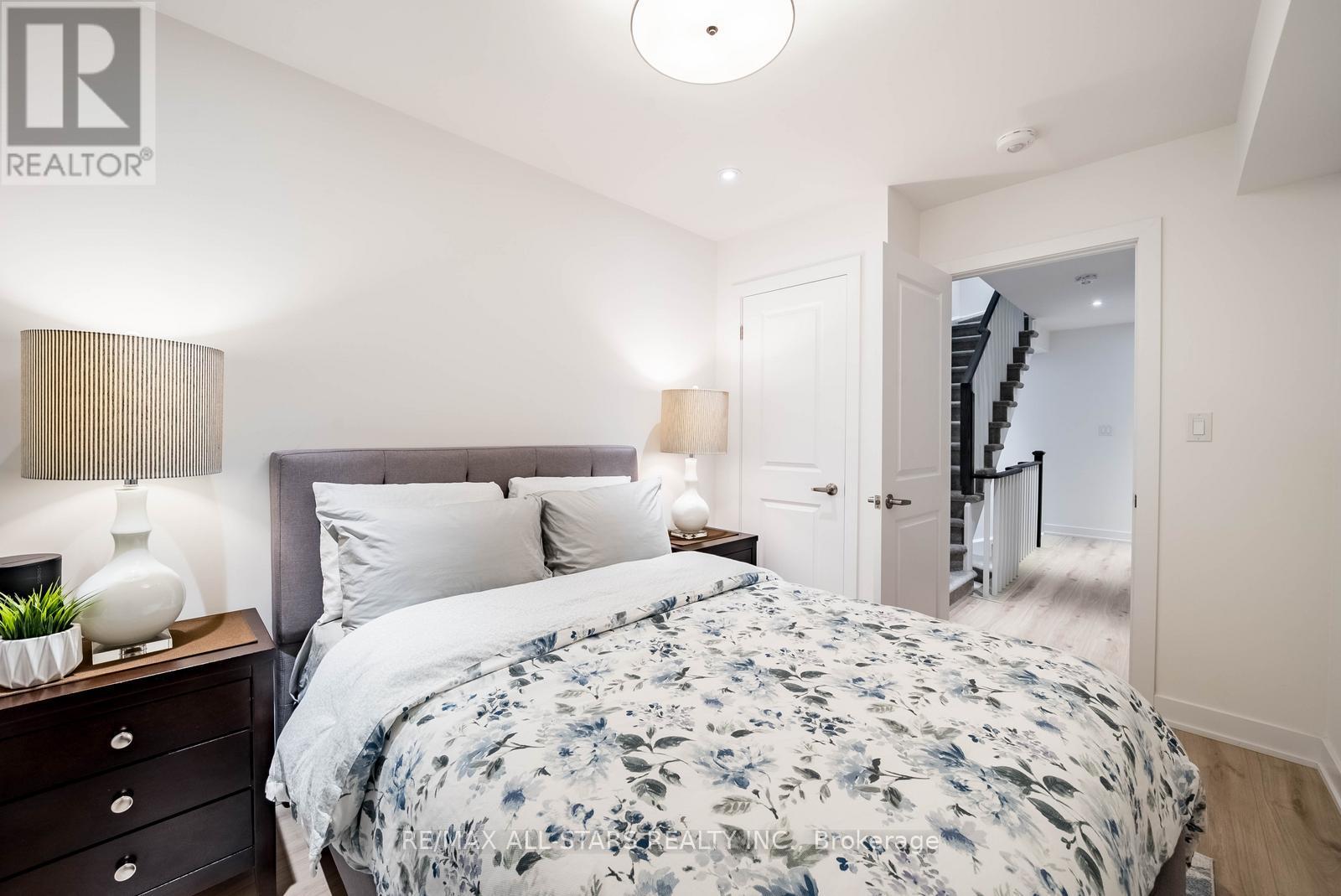 138 Covington Crescent, Whitchurch-Stouffville, Ontario  L4A 4W8 - Photo 27 - N12528780