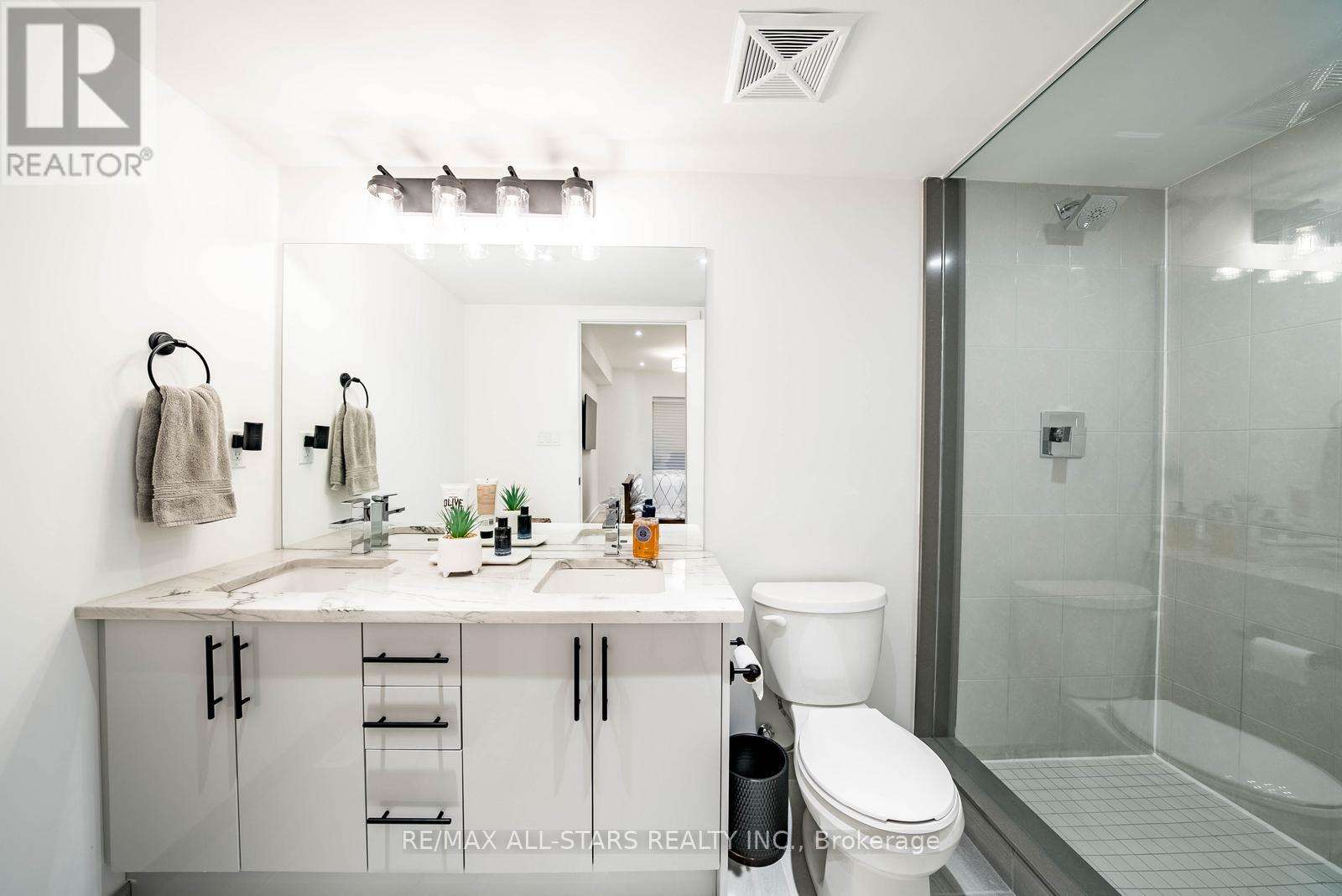 138 Covington Crescent, Whitchurch-Stouffville, Ontario  L4A 4W8 - Photo 31 - N12528780