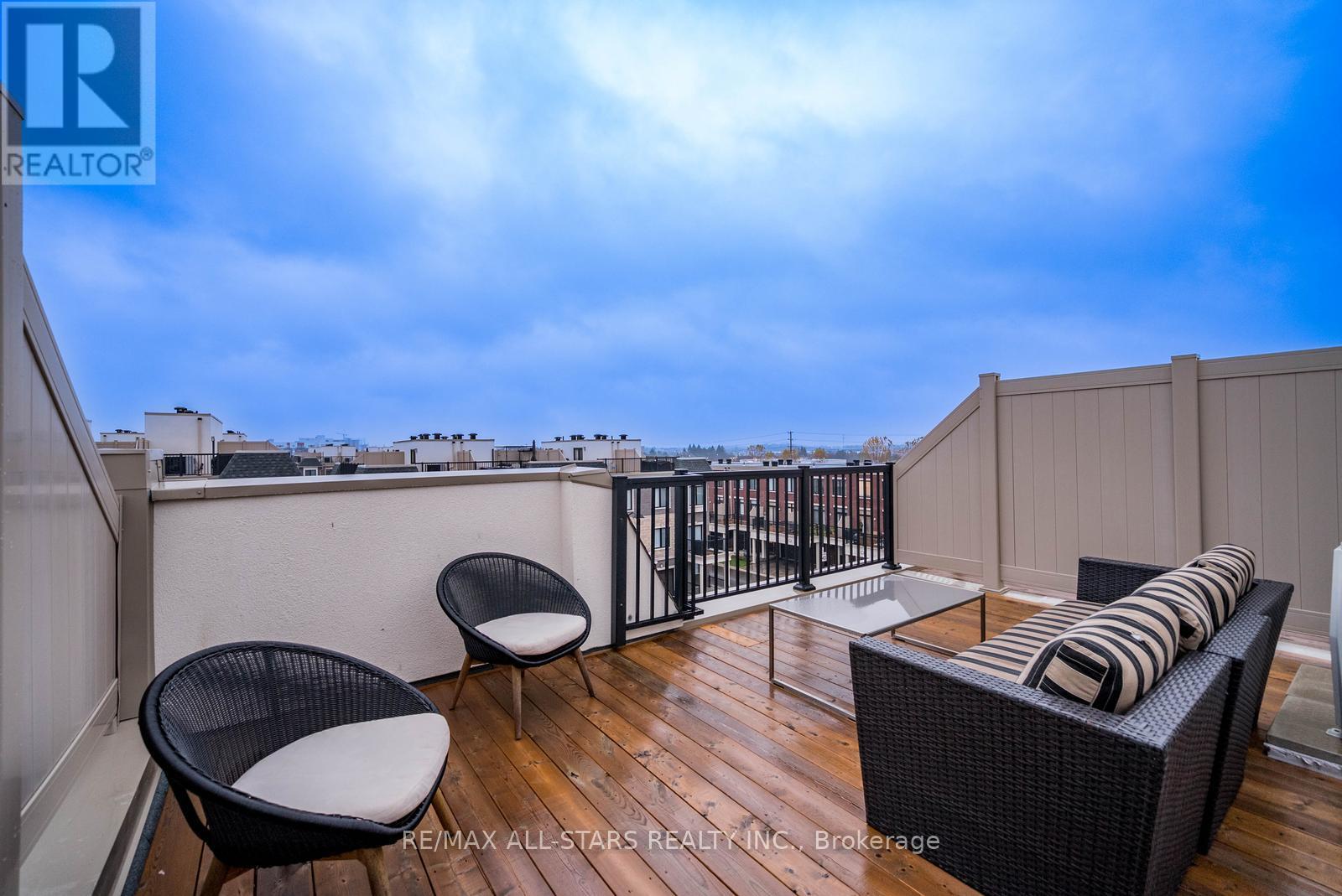 138 Covington Crescent, Whitchurch-Stouffville, Ontario  L4A 4W8 - Photo 35 - N12528780