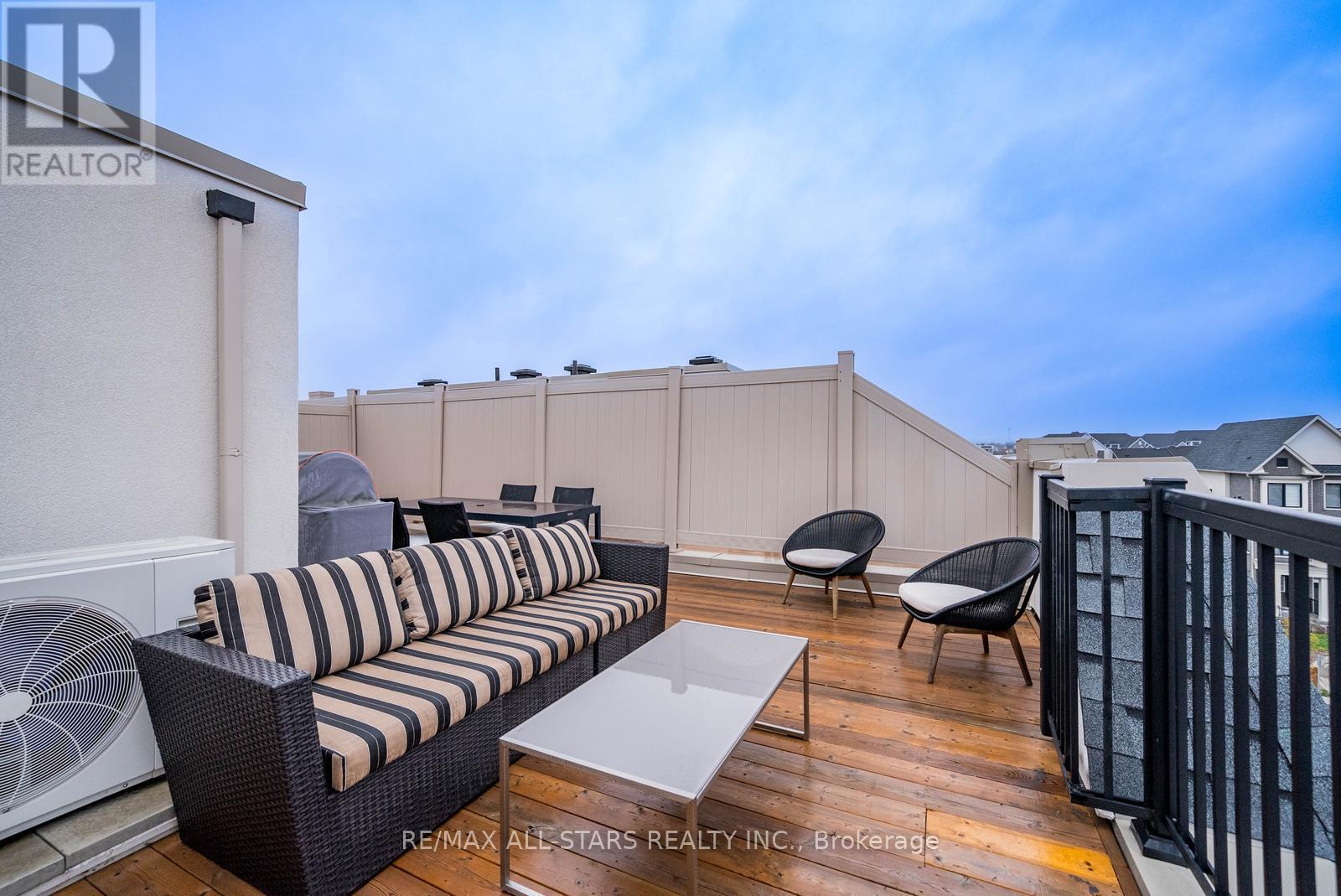 138 Covington Crescent, Whitchurch-Stouffville, Ontario  L4A 4W8 - Photo 36 - N12528780