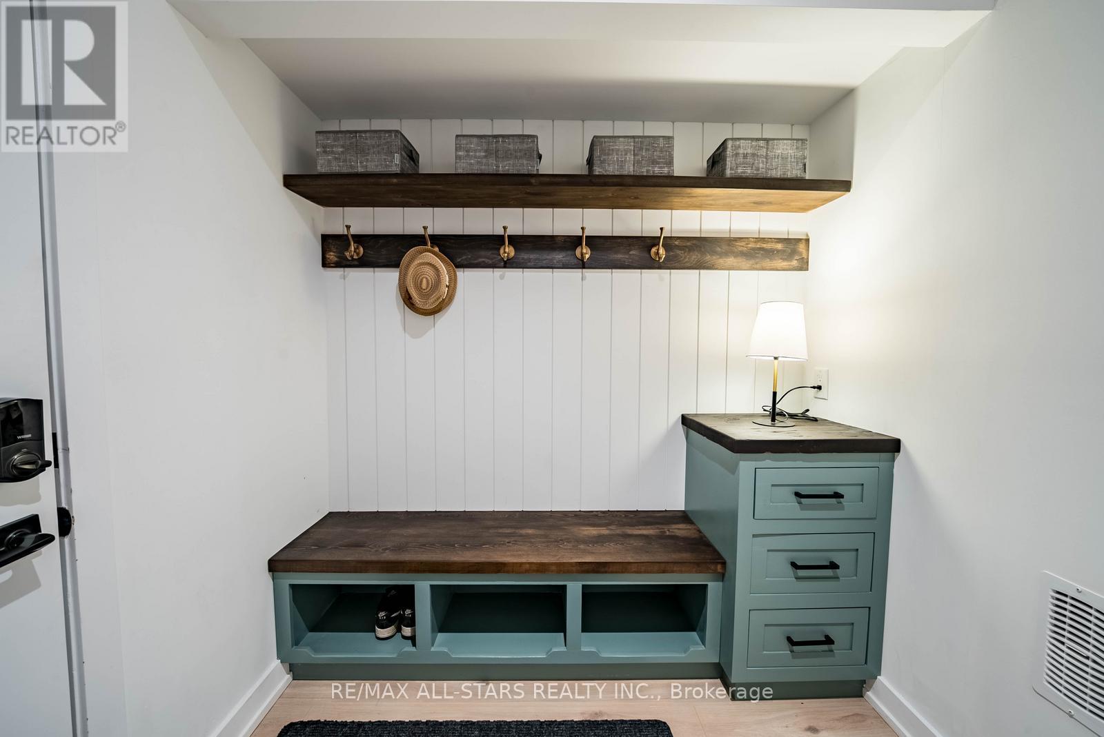 138 Covington Crescent, Whitchurch-Stouffville, Ontario  L4A 4W8 - Photo 9 - N12528780