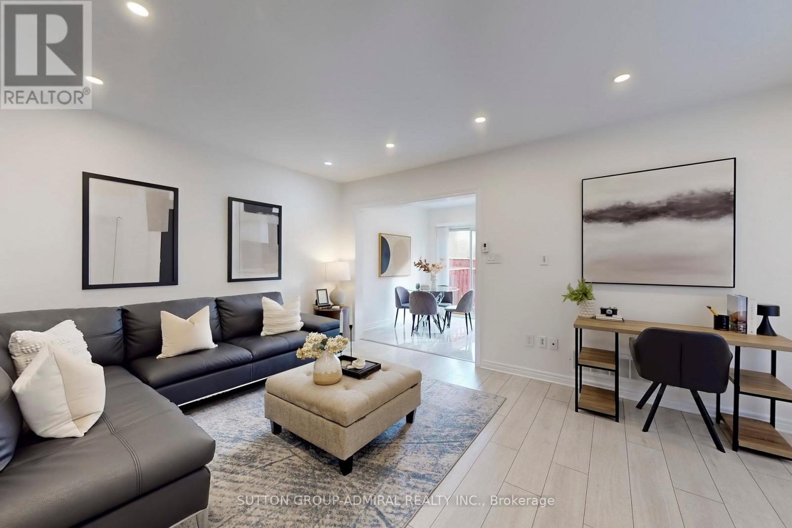 62 Agostino Crescent, Vaughan, Ontario  L4K 5L1 - Photo 3 - N12528790