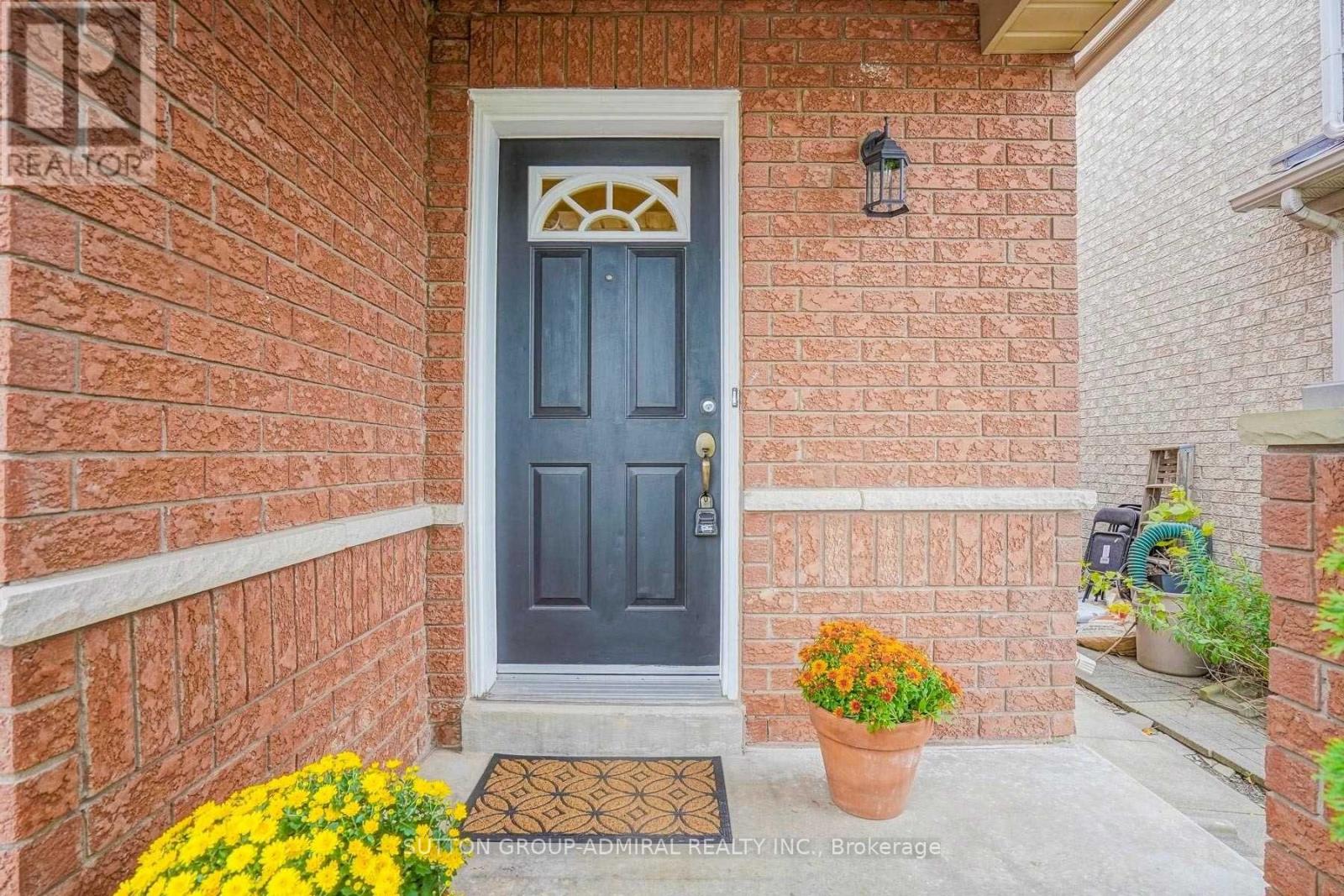 62 Agostino Crescent, Vaughan, Ontario  L4K 5L1 - Photo 32 - N12528790