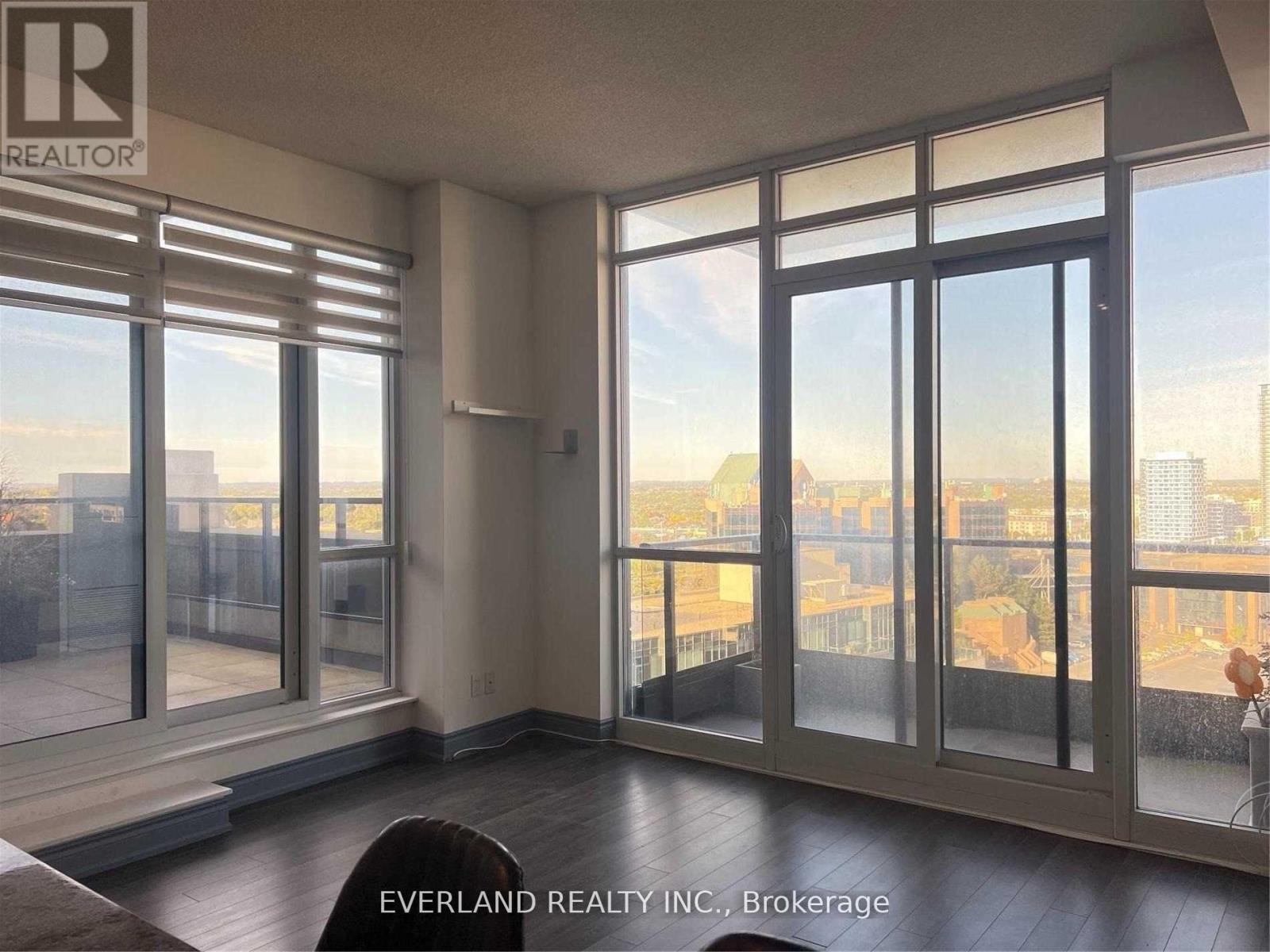 1708 - 89 South Town Centre Boulevard, Markham, Ontario  L6G 0E8 - Photo 2 - N12528904