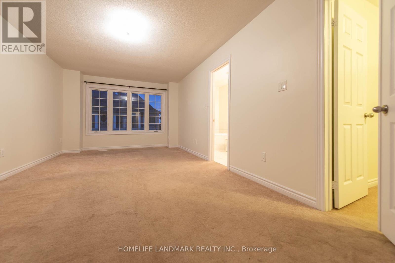 98 Farooq Boulevard, Vaughan, Ontario  L4H 4S1 - Photo 12 - N12528942