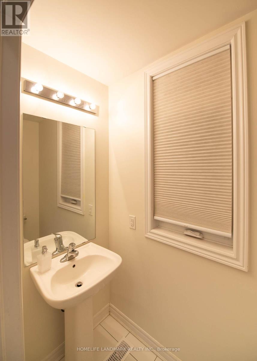 98 Farooq Boulevard, Vaughan, Ontario  L4H 4S1 - Photo 18 - N12528942