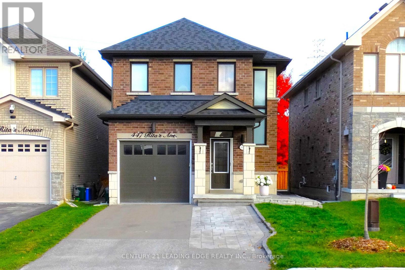 447 RITAS AVENUE, Newmarket, Ontario