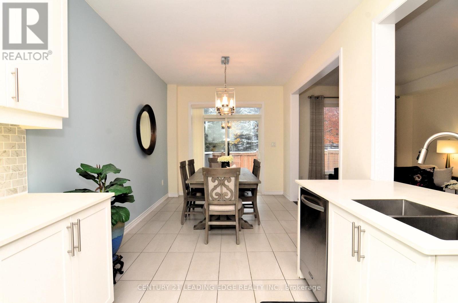 447 Ritas Avenue, Newmarket, Ontario  L3X 2N1 - Photo 12 - N12529018