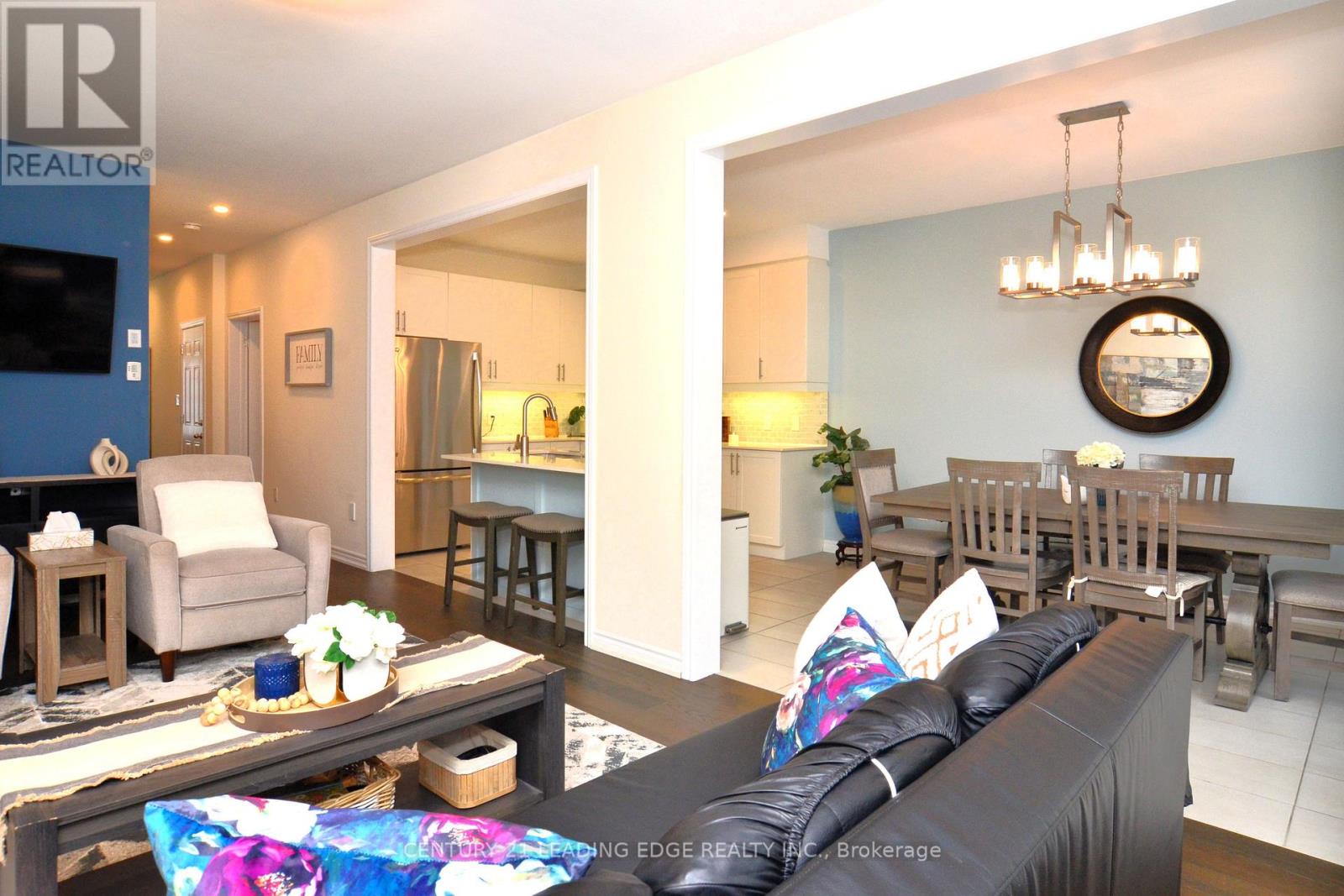 447 Ritas Avenue, Newmarket, Ontario  L3X 2N1 - Photo 5 - N12529018