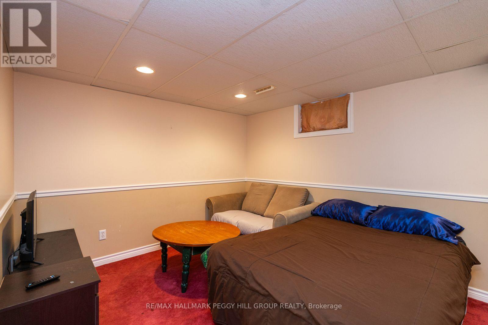 29 Chaucer Crescent, Barrie, Ontario  L4N 4T8 - Photo 9 - S12528772