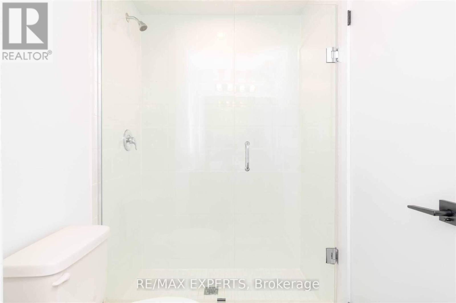 604 - 4 Spice Way, Barrie, Ontario  L9J 0M2 - Photo 12 - S12529010