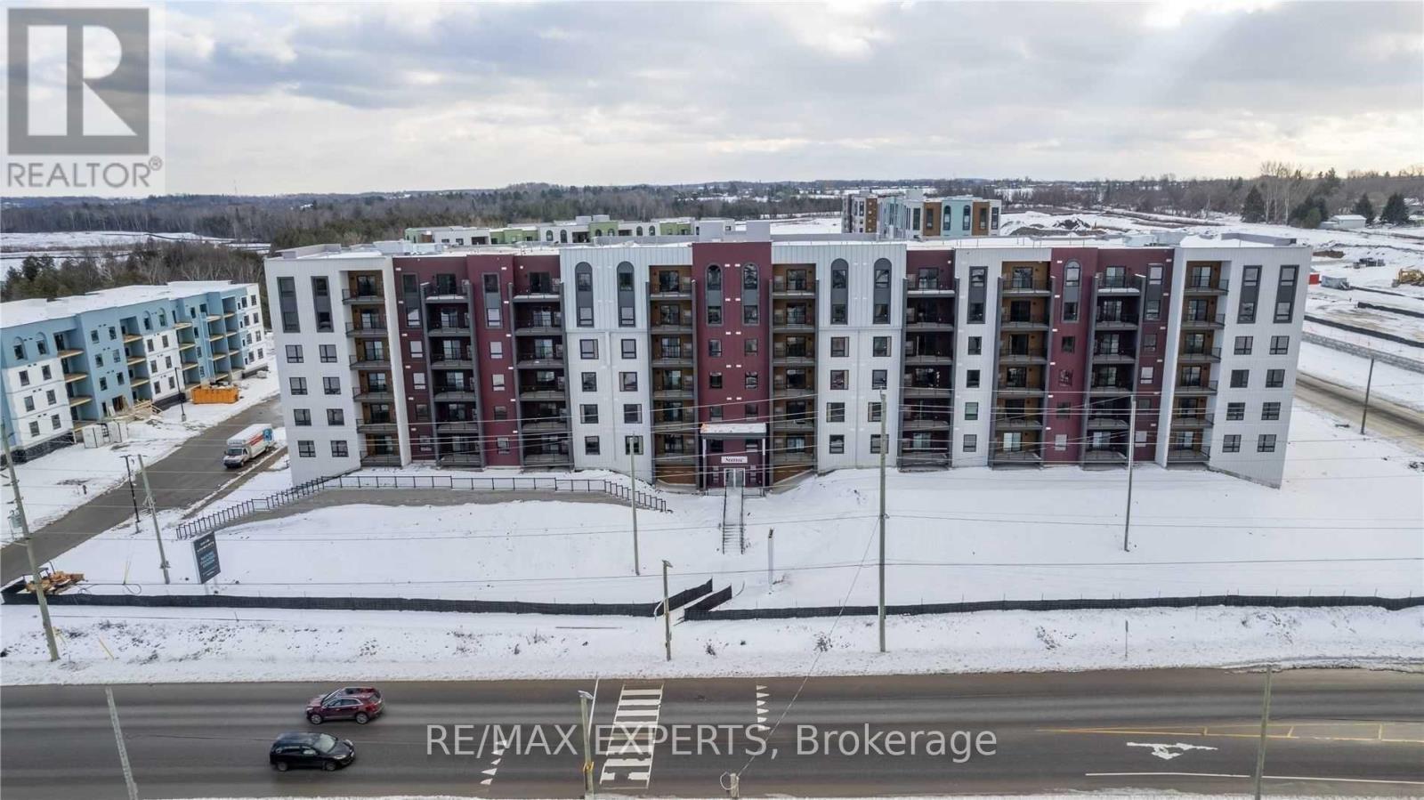 604 - 4 Spice Way, Barrie, Ontario  L9J 0M2 - Photo 22 - S12529010