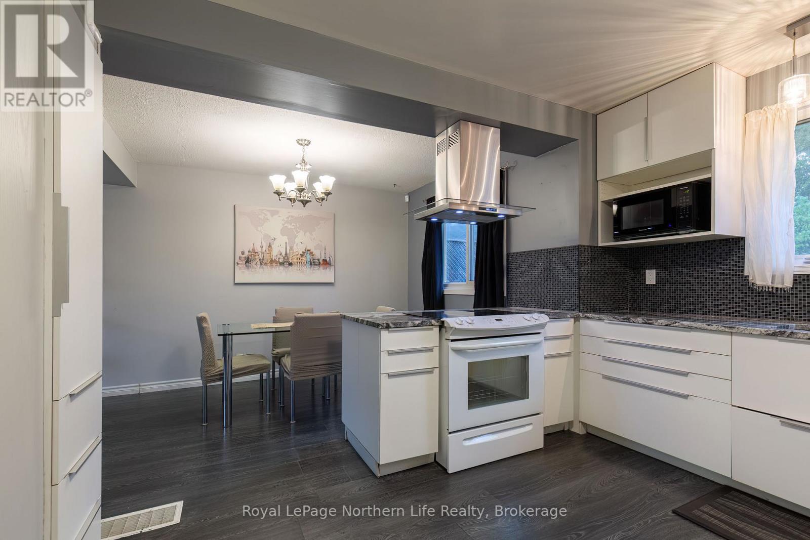 110 Marshall Park Drive, North Bay, Ontario  P1A 3L2 - Photo 12 - X12529088