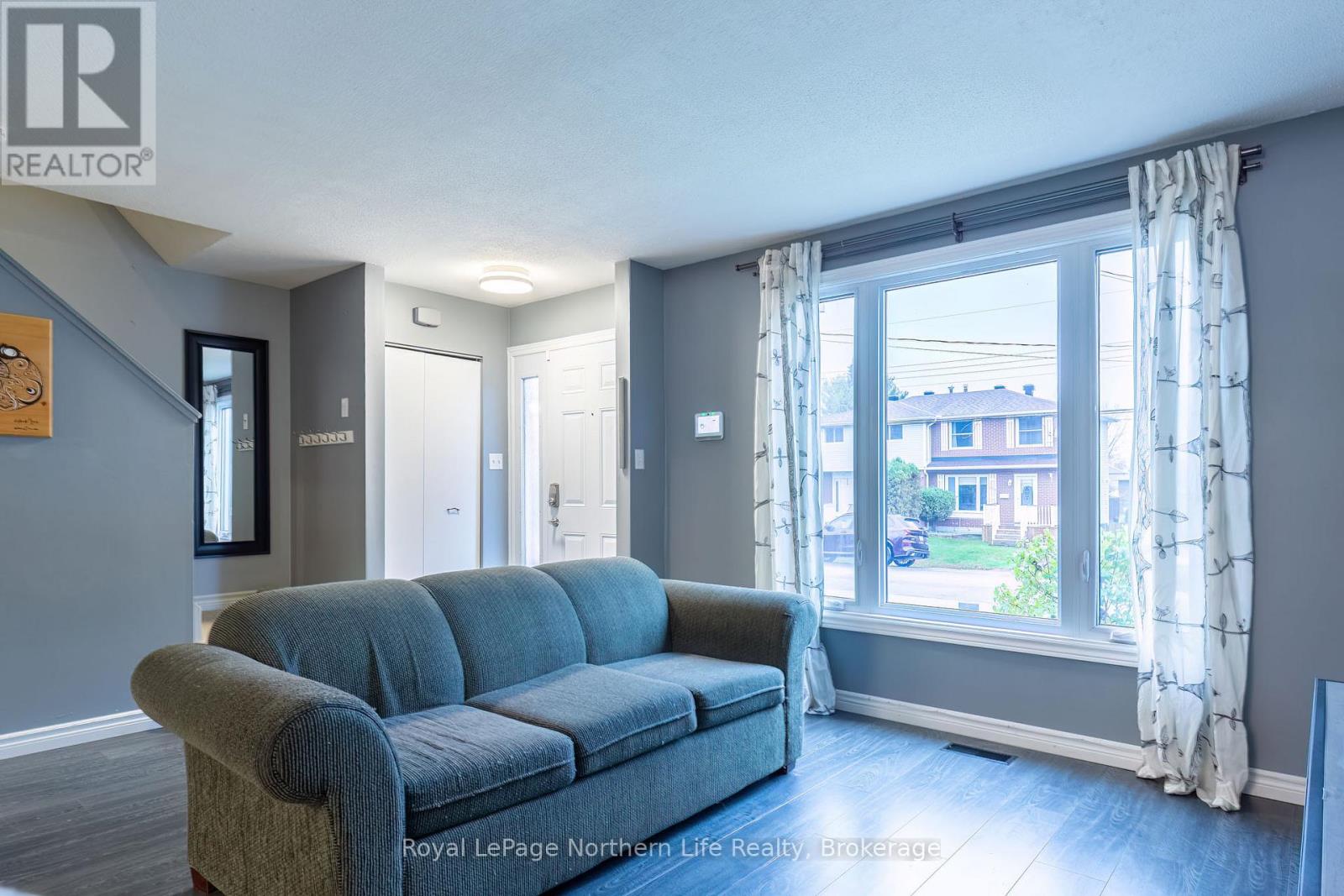 110 Marshall Park Drive, North Bay, Ontario  P1A 3L2 - Photo 3 - X12529088