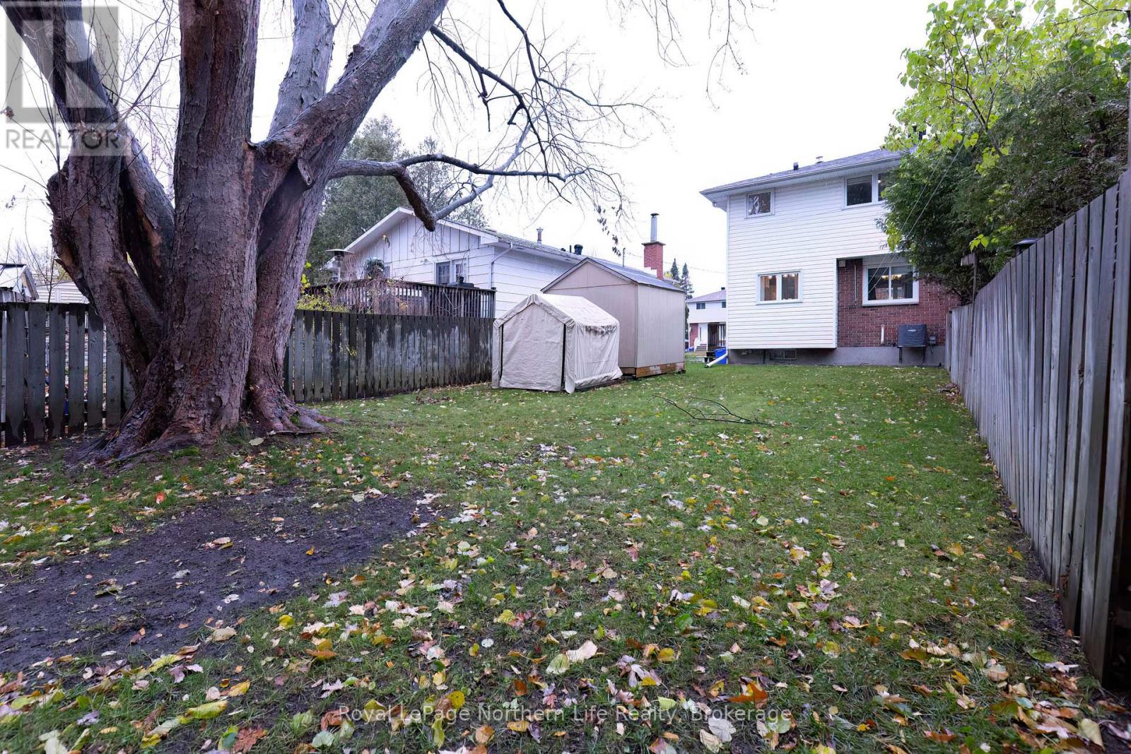 110 Marshall Park Drive, North Bay, Ontario  P1A 3L2 - Photo 37 - X12529088