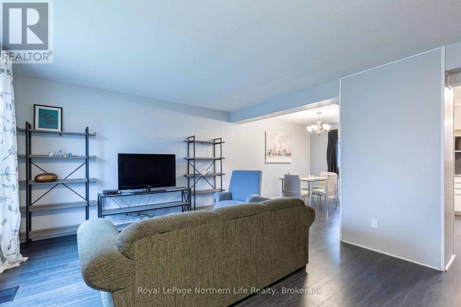 110 Marshall Park Drive, North Bay, Ontario  P1A 3L2 - Photo 6 - X12529088