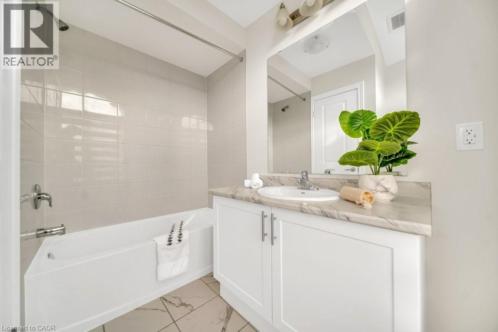 285 Broadacre Drive, Kitchener, Ontario  N2R 0S6 - Photo 37 - 40786956