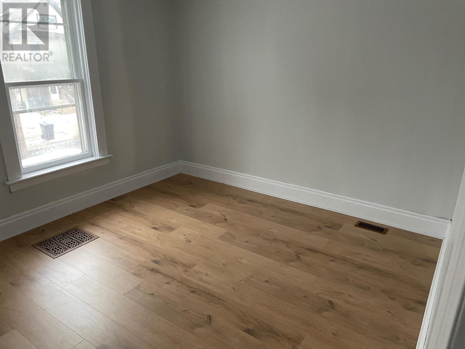 415 Wellington St E, Sault Ste. Marie, Ontario  P6A 2M1 - Photo 12 - SM252815