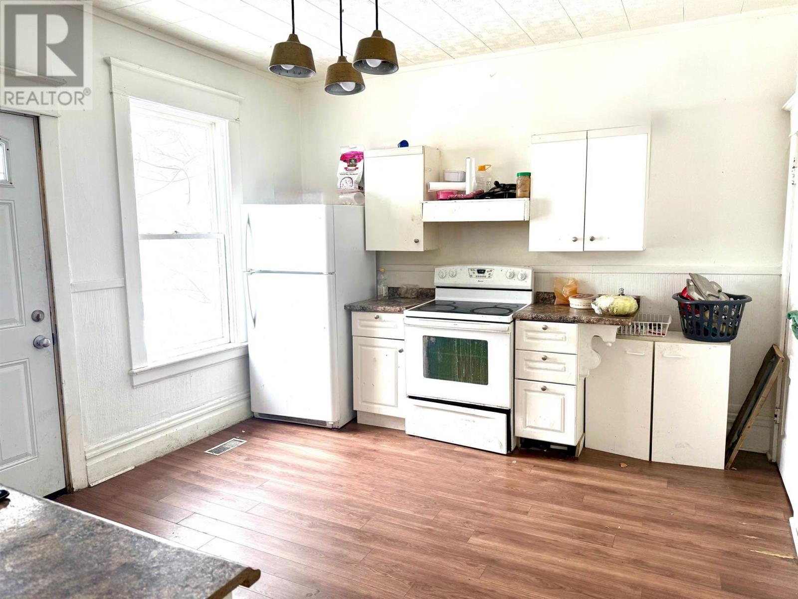 415 Wellington St E, Sault Ste. Marie, Ontario  P6A 2M1 - Photo 7 - SM252815