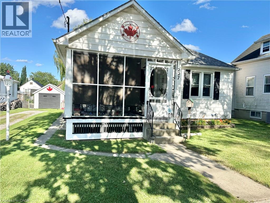 227 HEAD Street N, Simcoe, Ontario