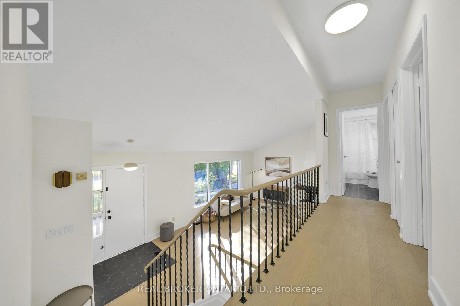 36 Marthclare Avenue, Toronto, Ontario  M3A 1E2 - Photo 10 - C12527390