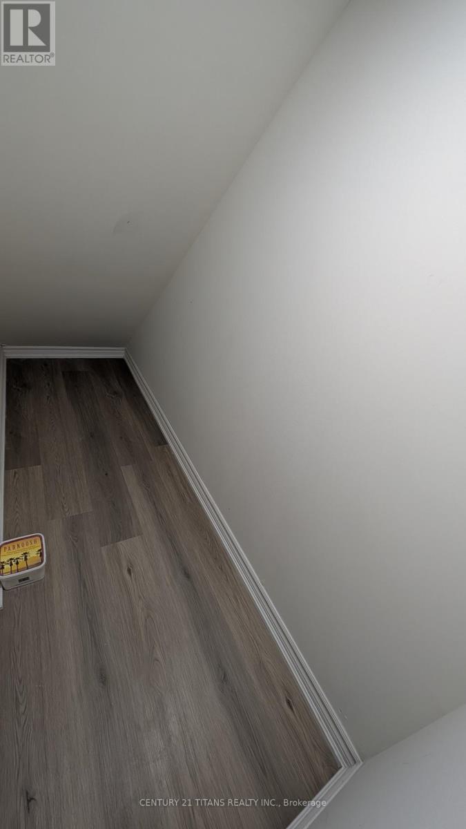 27 Vickery Street, Whitby, Ontario  L1P 0L2 - Photo 13 - E12526944