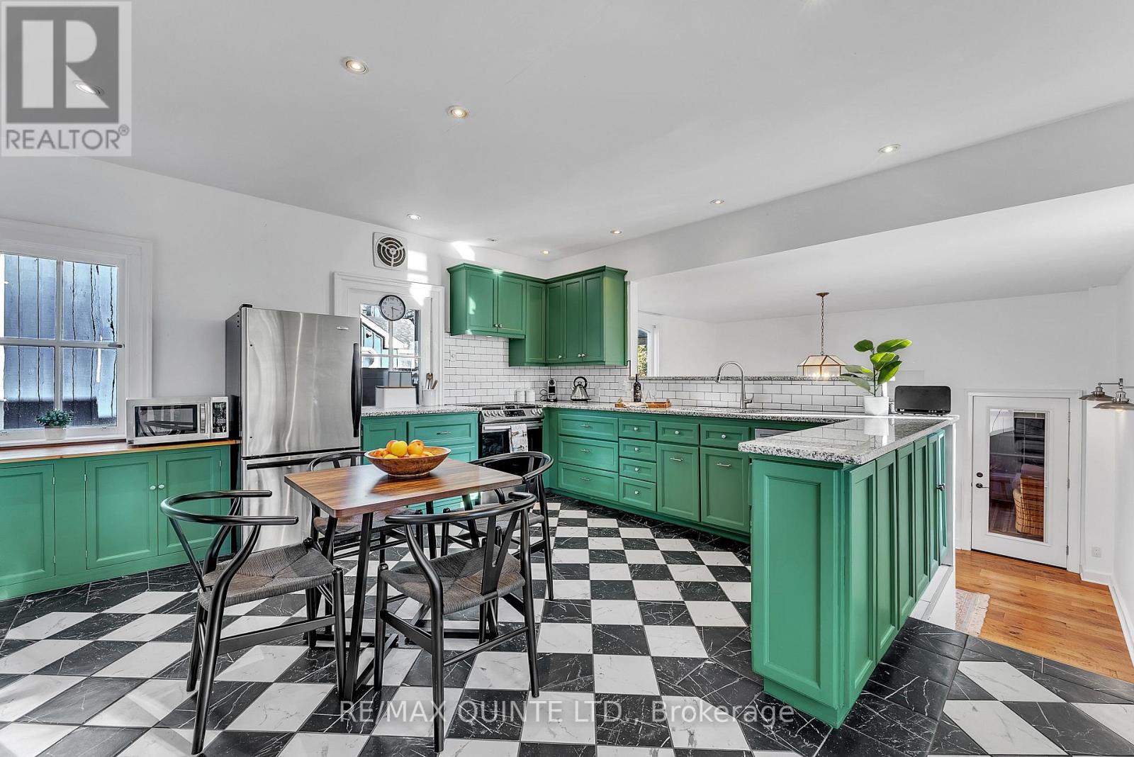 349 Main Street, Prince Edward County (Bloomfield Ward), Ontario  K0K 1G0 - Photo 14 - X12529070