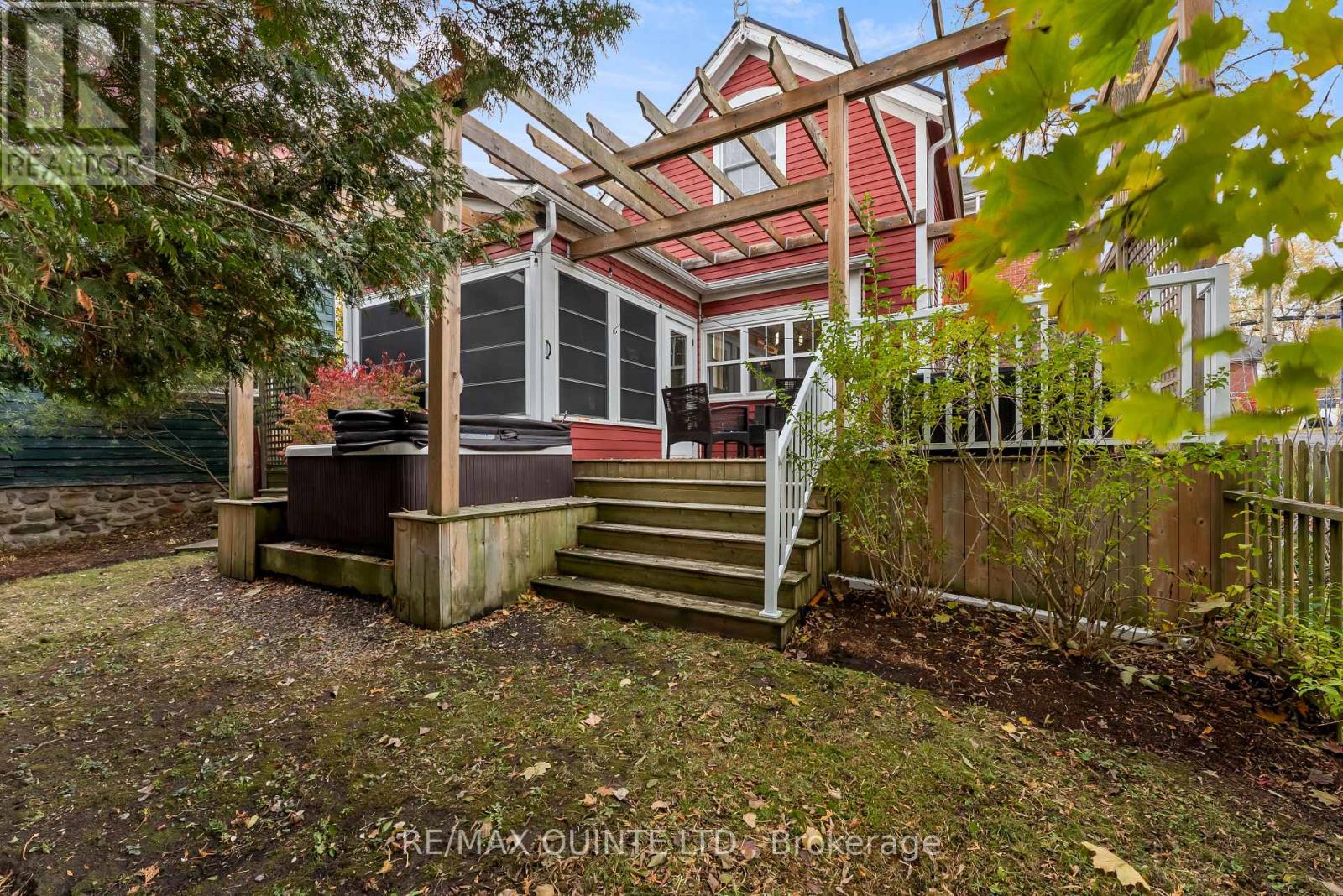 349 Main Street, Prince Edward County (Bloomfield Ward), Ontario  K0K 1G0 - Photo 37 - X12529070