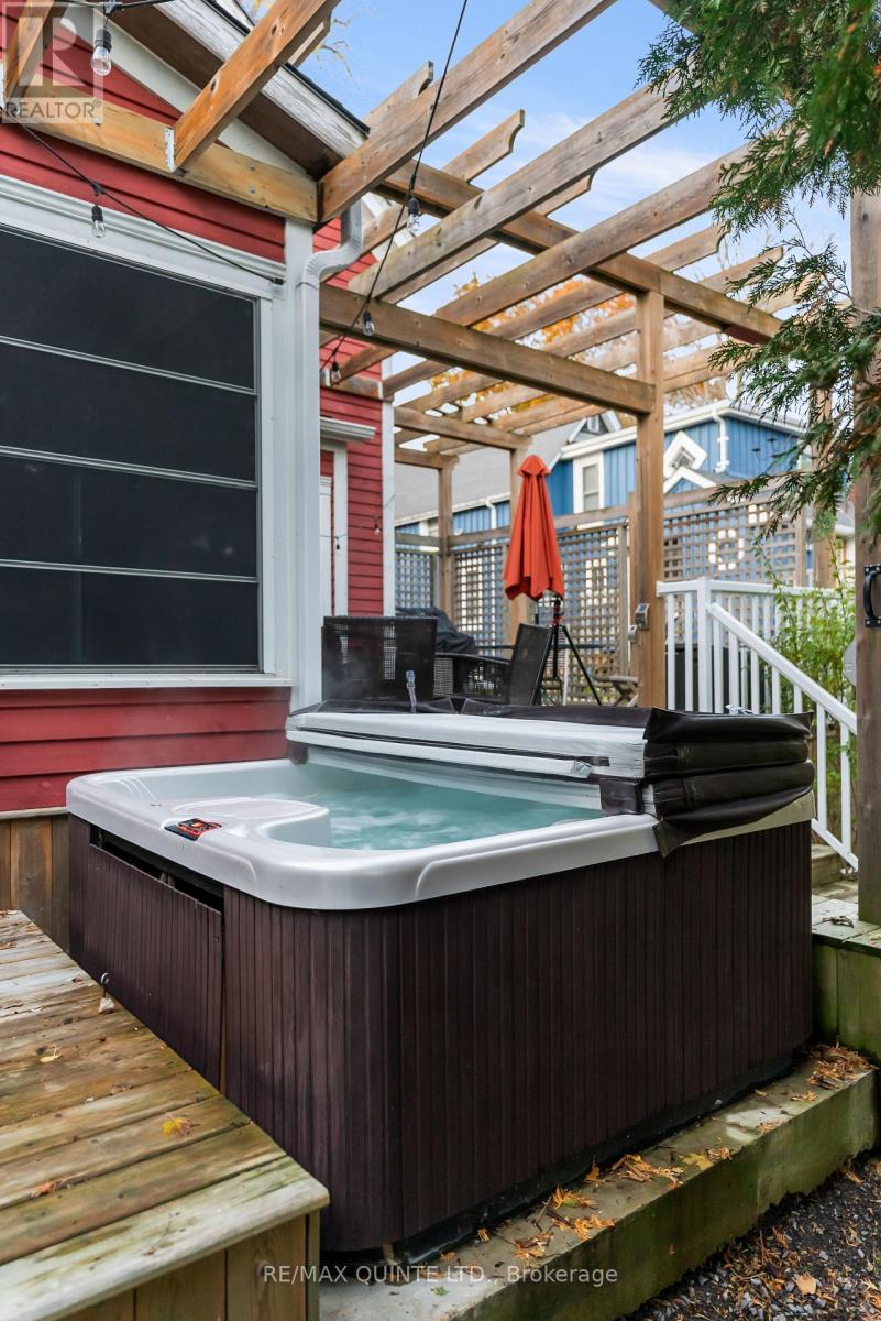 349 Main Street, Prince Edward County (Bloomfield Ward), Ontario  K0K 1G0 - Photo 39 - X12529070