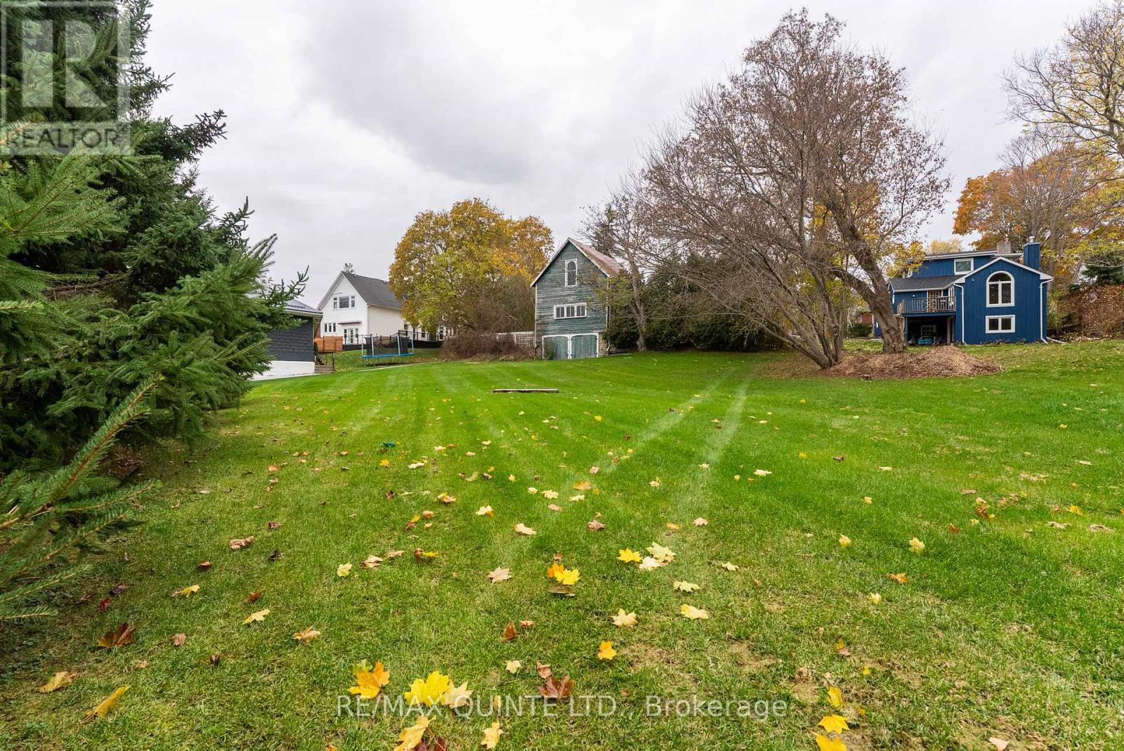 349 Main Street, Prince Edward County (Bloomfield Ward), Ontario  K0K 1G0 - Photo 40 - X12529070