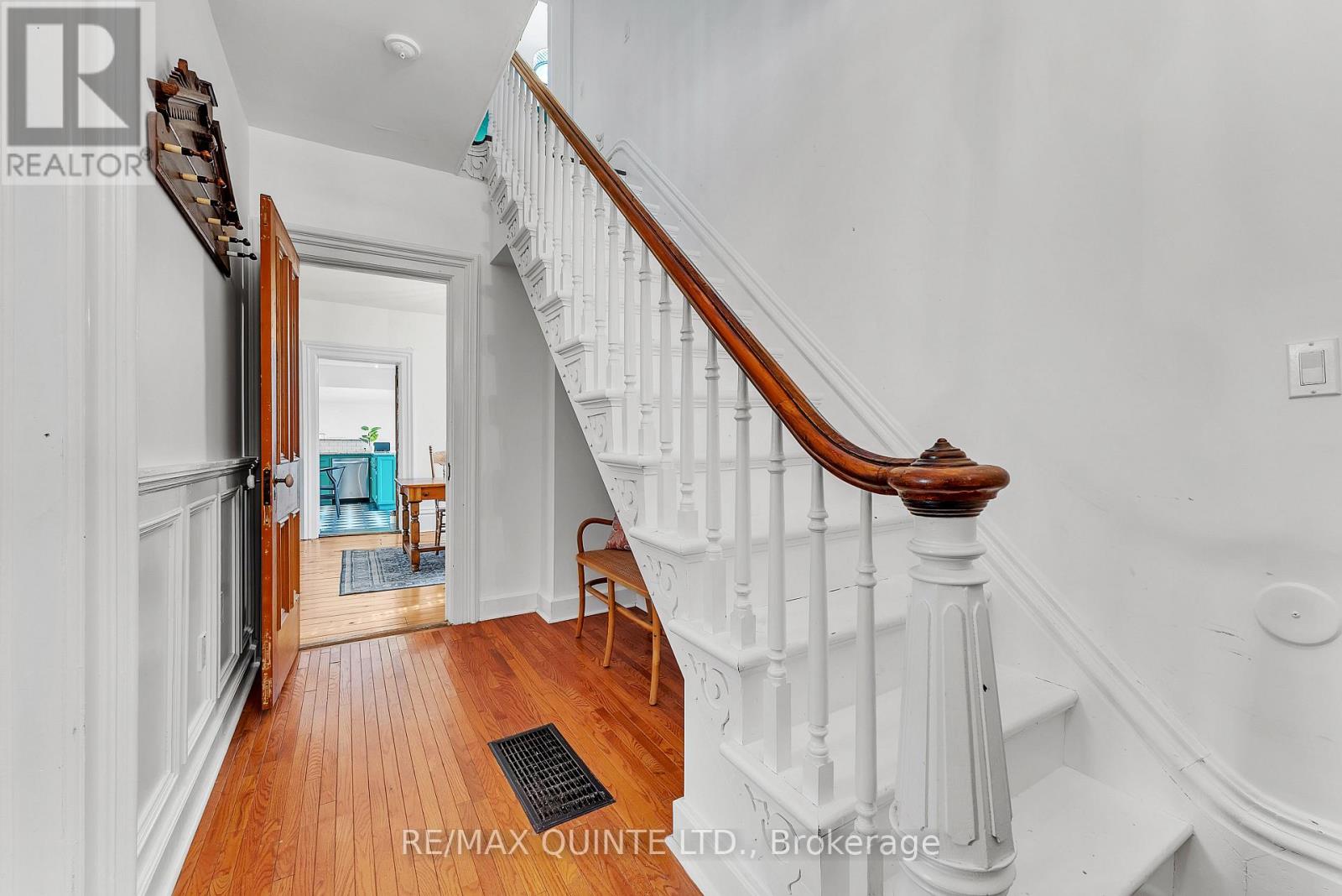 349 Main Street, Prince Edward County (Bloomfield Ward), Ontario  K0K 1G0 - Photo 7 - X12529070