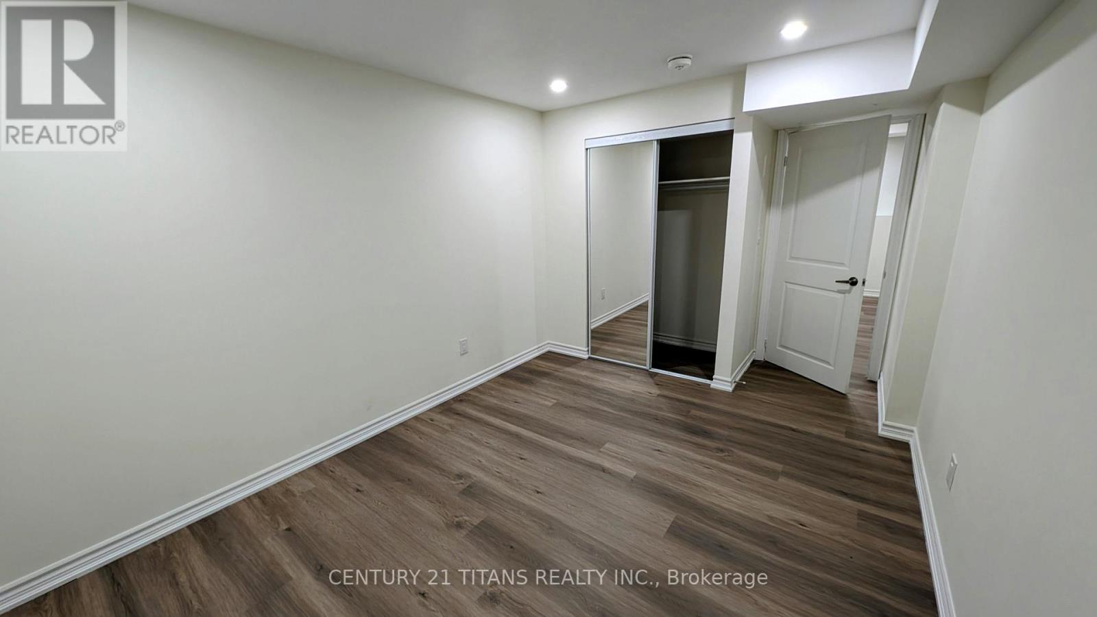 27 Vickery Street, Whitby, Ontario  L1P 0L2 - Photo 9 - E12526944