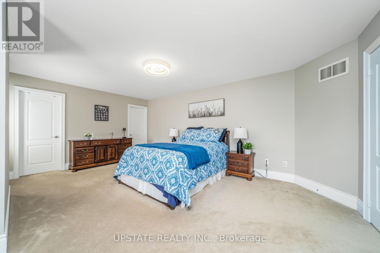 105 Royal West Drive, Brampton, Ontario  L6X 0V6 - Photo 24 - W12528722