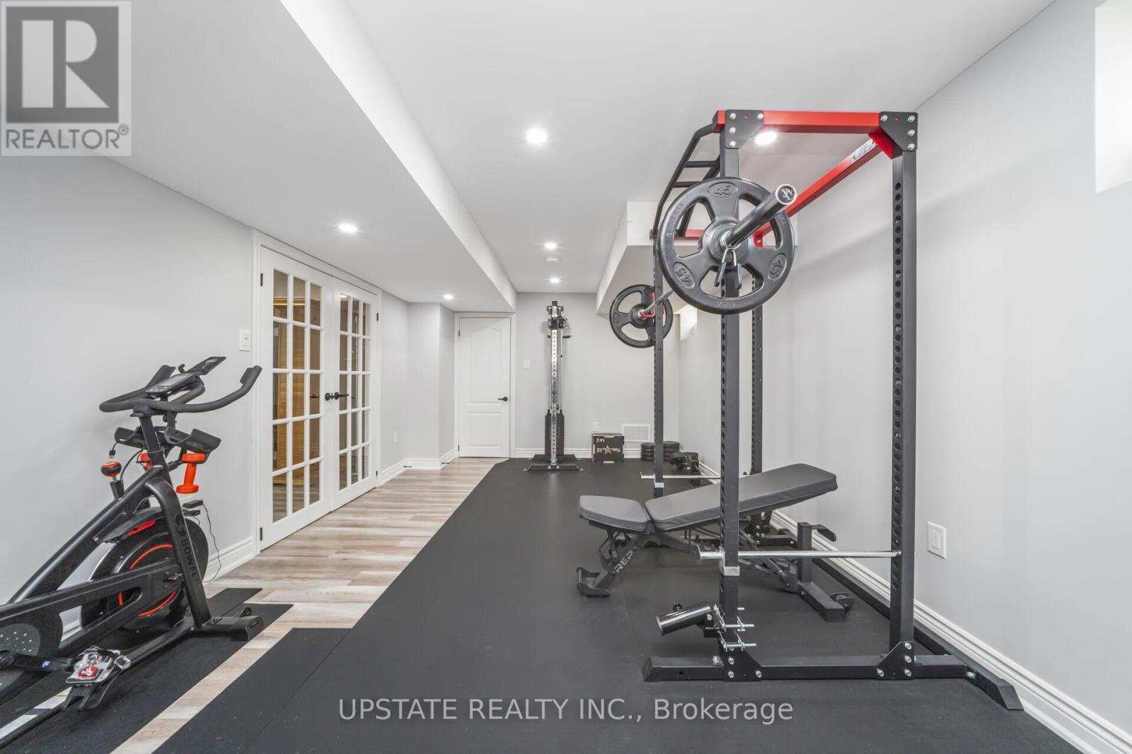 105 Royal West Drive, Brampton, Ontario  L6X 0V6 - Photo 36 - W12528722