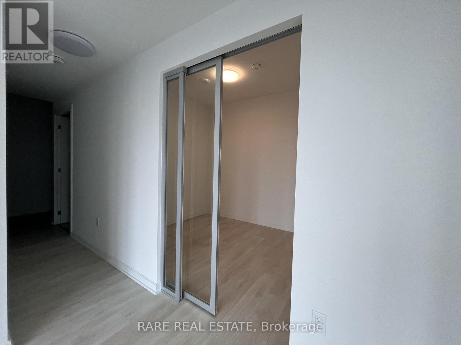 2704 - 1285 Dupont Street, Toronto, Ontario  M6H 0E3 - Photo 11 - W12528724