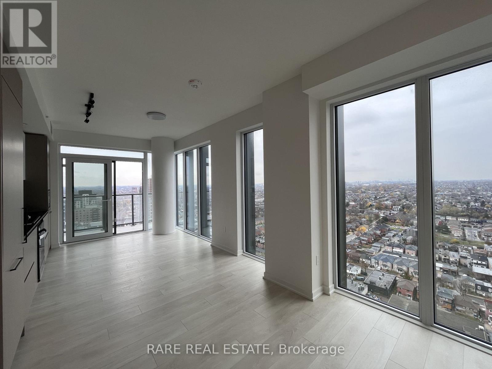 2704 - 1285 Dupont Street, Toronto, Ontario  M6H 0E3 - Photo 4 - W12528724