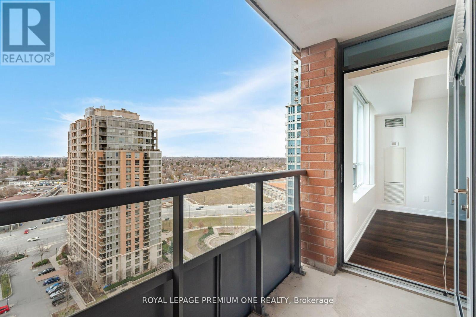 1957 - 25 Viking Lane, Toronto, Ontario  M9B 0A1 - Photo 16 - W12528808