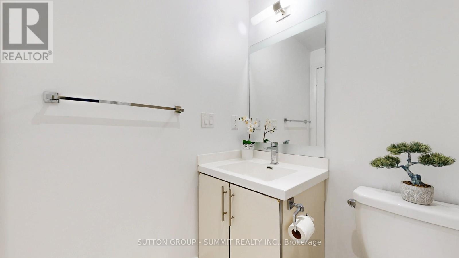 307 - 55 Speers Road N, Oakville, Ontario  L6K 0H9 - Photo 3 - W12528836