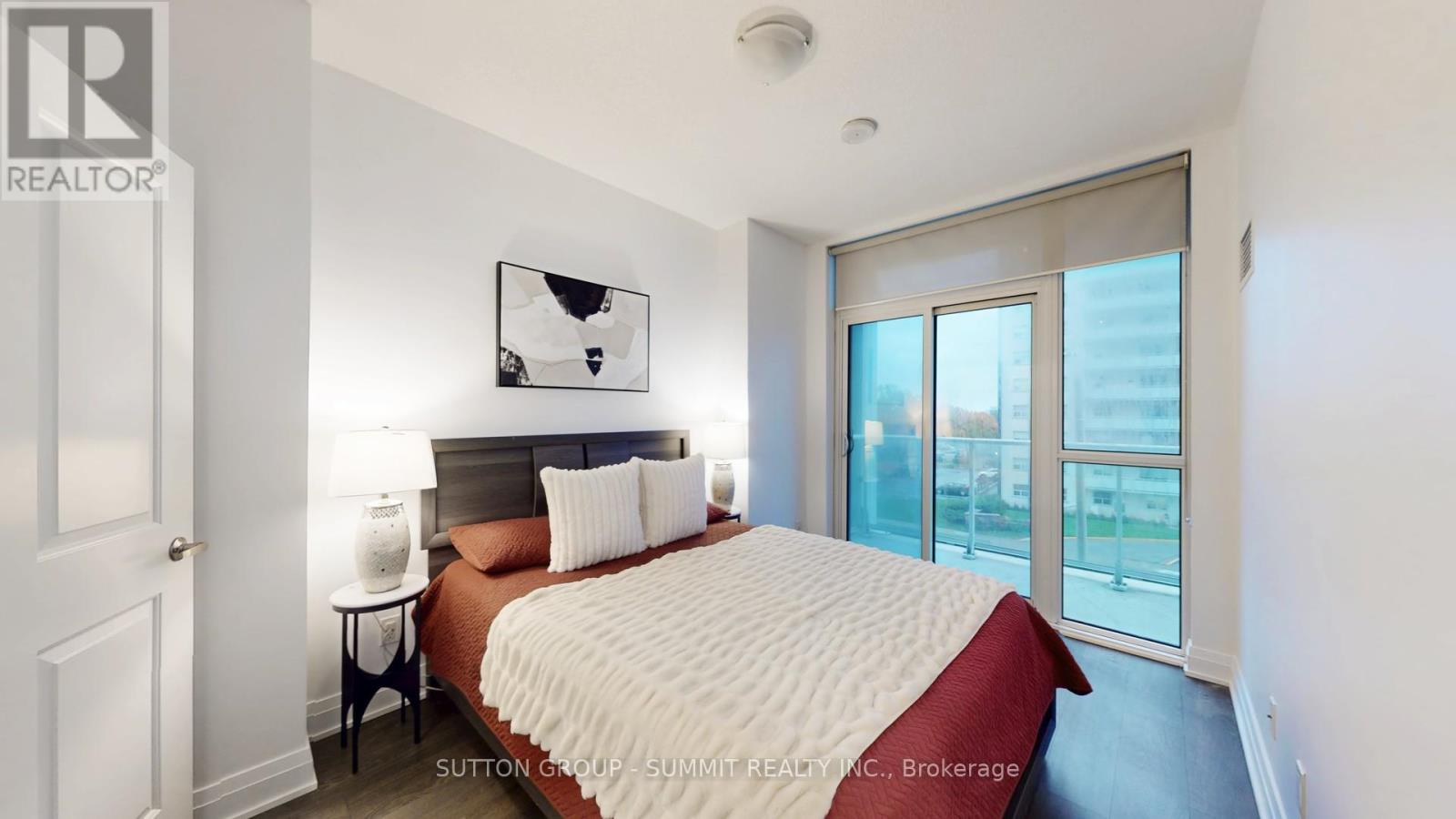 307 - 55 Speers Road N, Oakville, Ontario  L6K 0H9 - Photo 5 - W12528836