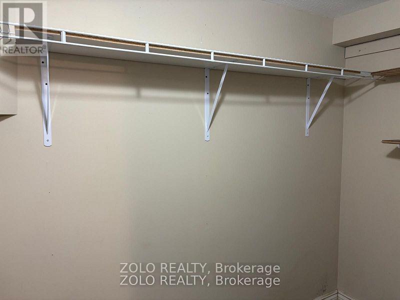 50 Dundalk Crescent, Brampton, Ontario  L6Z 2V1 - Photo 10 - W12528852