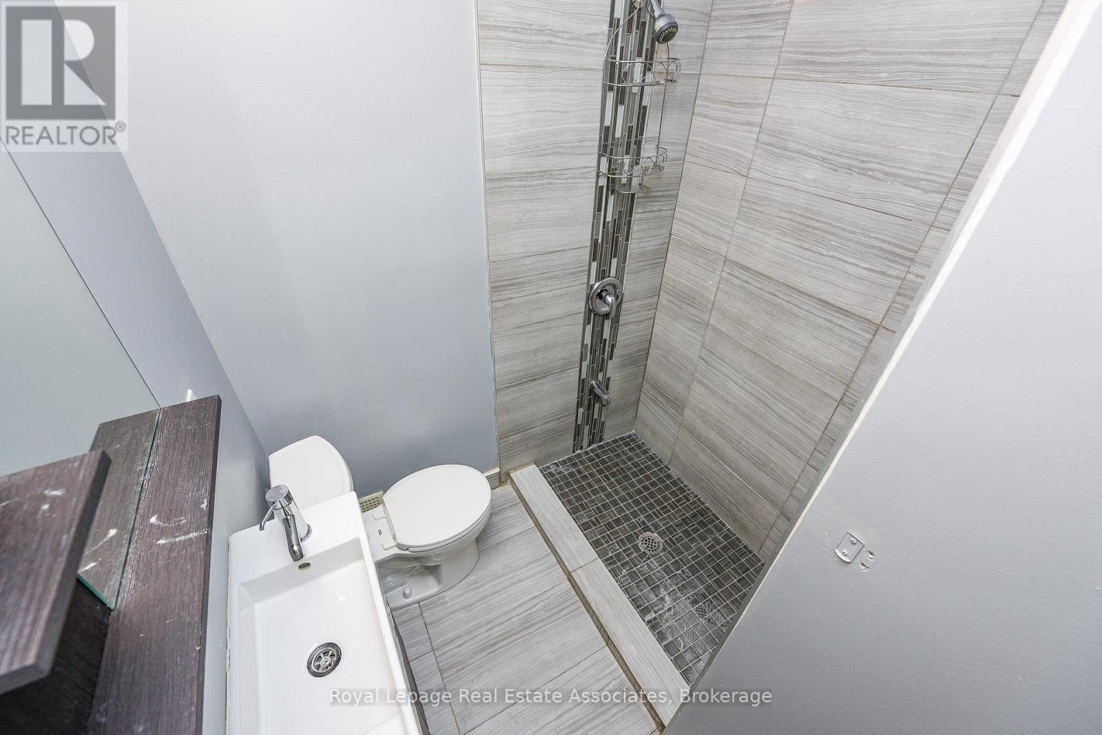 1561 Hurontario Street, Mississauga, Ontario  L5G 3H7 - Photo 33 - W12528854