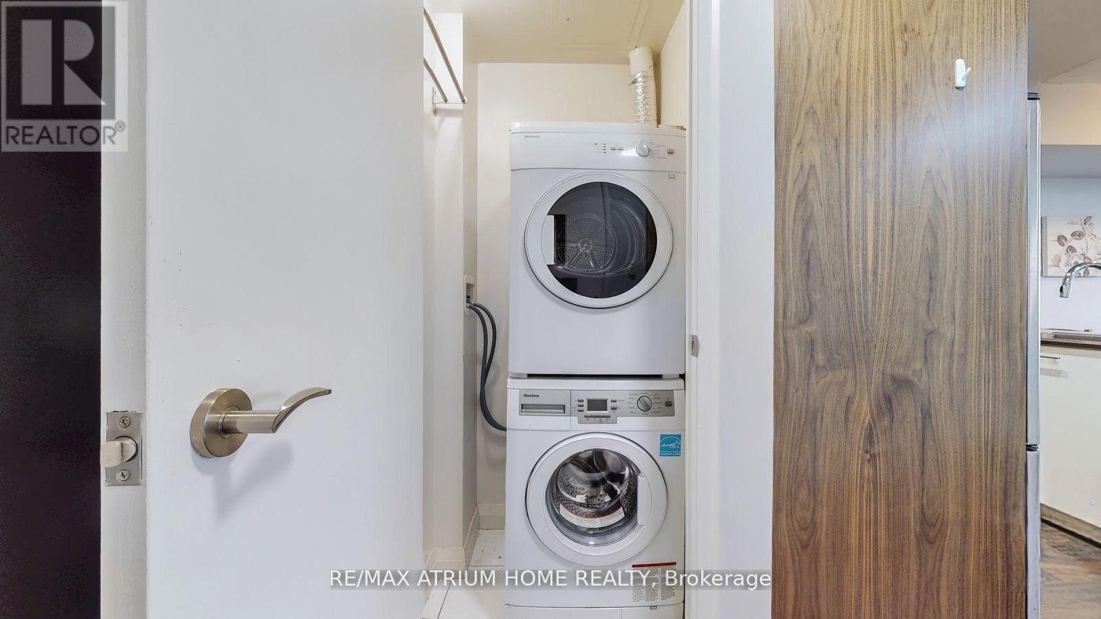 1803 - 5 Valhalla Inn Road, Toronto, Ontario  M9B 0B1 - Photo 10 - W12528858