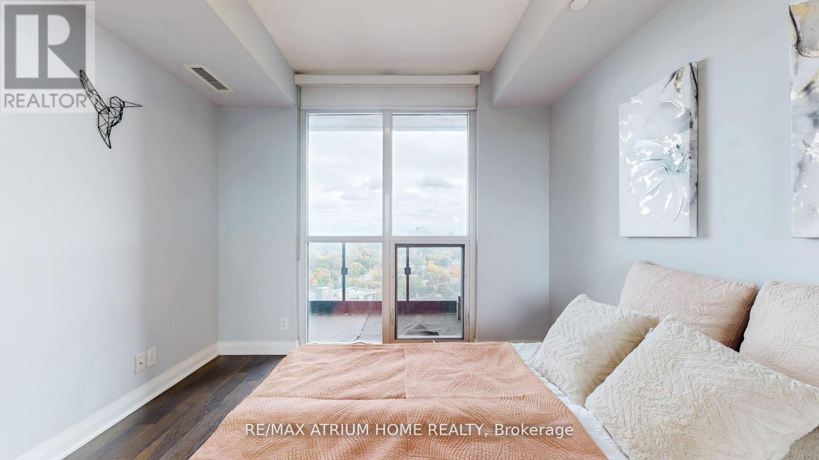 1803 - 5 Valhalla Inn Road, Toronto, Ontario  M9B 0B1 - Photo 7 - W12528858