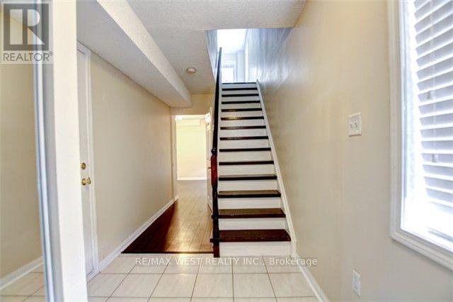 23 - 4950 Rathkeale Road, Mississauga, Ontario  L5V 2L8 - Photo 3 - W12528882