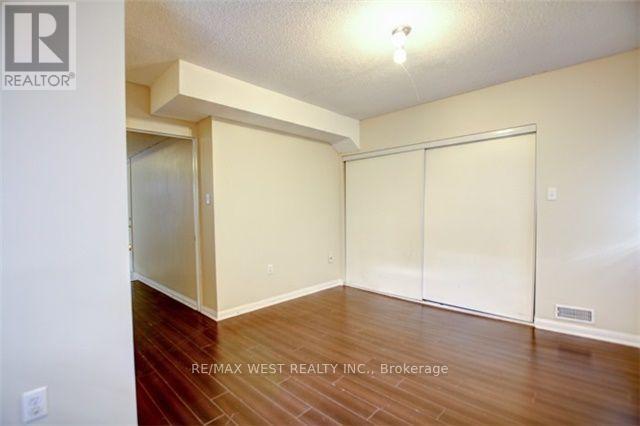 23 - 4950 Rathkeale Road, Mississauga, Ontario  L5V 2L8 - Photo 5 - W12528882