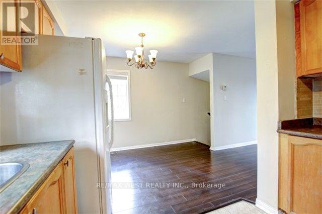 23 - 4950 Rathkeale Road, Mississauga, Ontario  L5V 2L8 - Photo 9 - W12528882