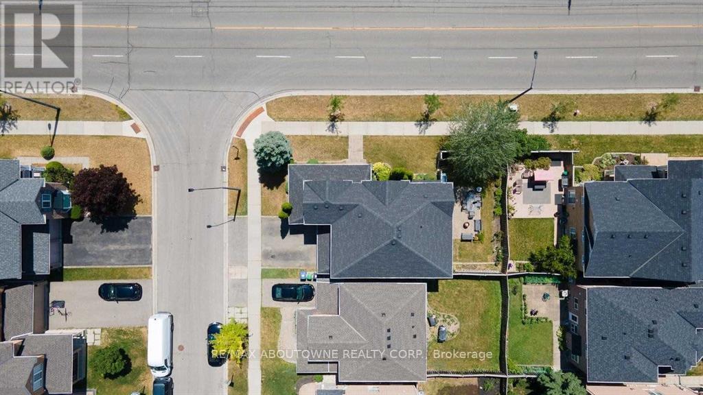 3875 Thomas Street, Mississauga, Ontario  L5M 7A6 - Photo 32 - W12528908