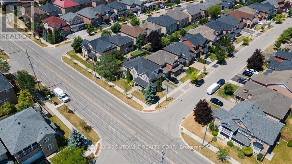 3875 Thomas Street, Mississauga, Ontario  L5M 7A6 - Photo 33 - W12528908