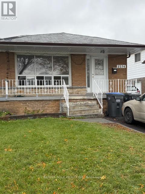 3274 Clara Drive, Mississauga, Ontario  L4T 2C7 - Photo 2 - W12528938
