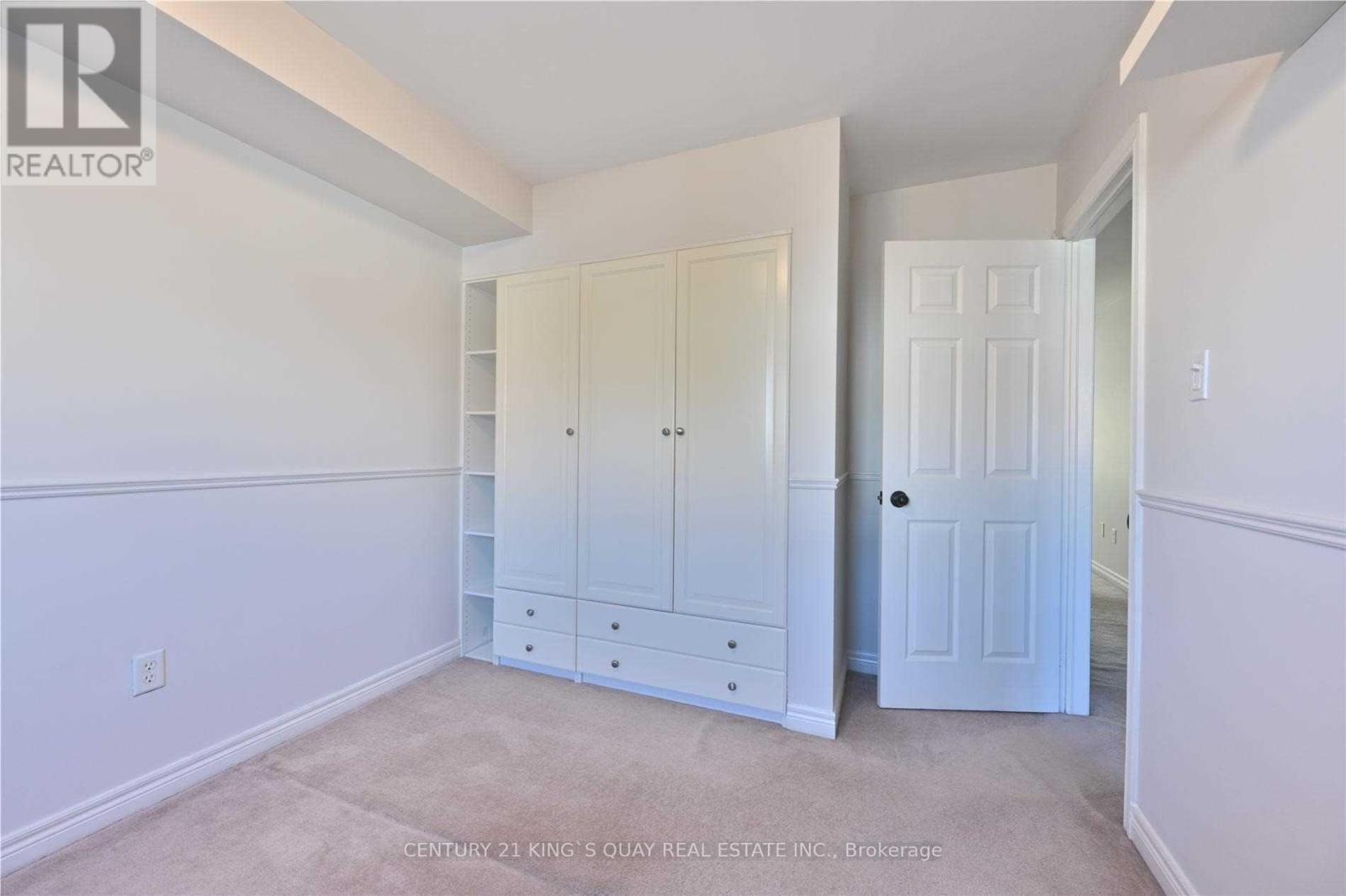 85 Gatwick Drive, Oakville, Ontario  L6H 6V2 - Photo 13 - W12528940